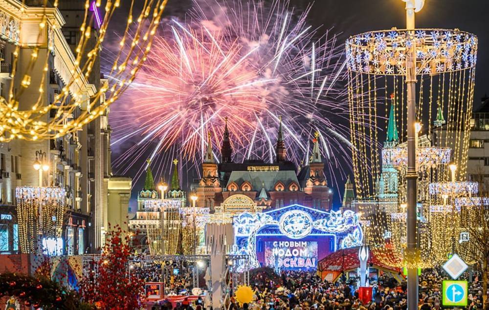 Новогодние фейерверки запустят в 20 столичных парках - vm.ru - Москва - Россия