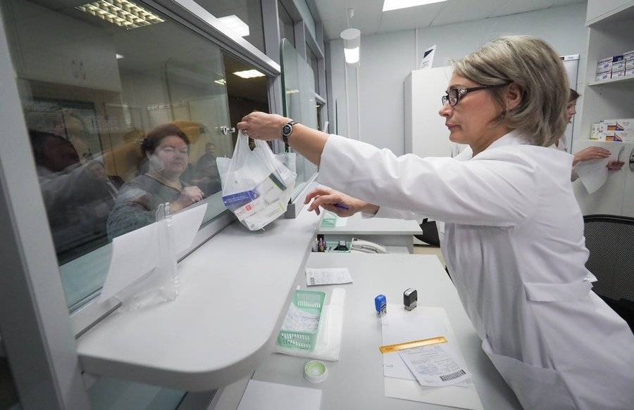 Россияне стали тратить больше денег на лекарства от простуды и гриппа - m24.ru - Россия - Такск