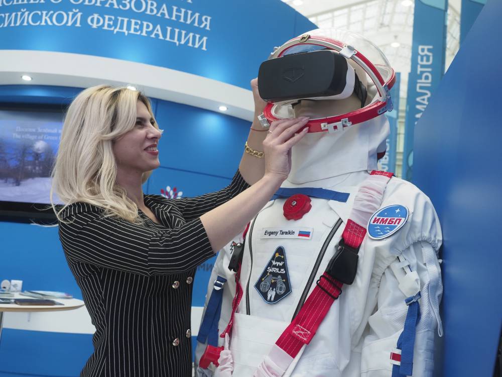 Владимир Жидкин - Столичные руководители рассказали, мечтали ли они стать космонавтами - vm.ru - Москва