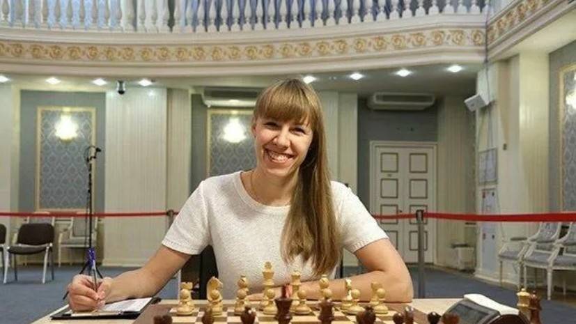 Алина Кашлинская - Гиря занимает третье место после четырёх туров ЧМ по рапиду - russian.rt.com - Грузия - Румыния