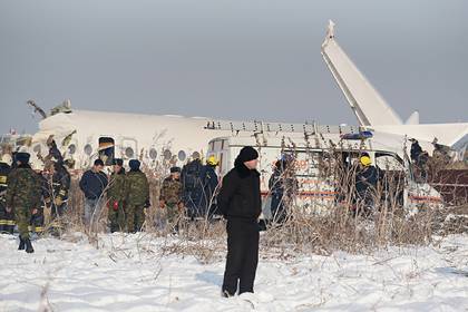 Пассажир разбившегося в Казахстане самолета проспал рейс и спасся - lenta.ru - Алма-Ата - Астана