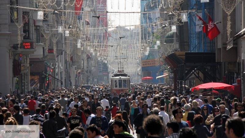 Улицы Стамбула заполонили противники союза Турции с террористическим ПНС Ливии - politros.com - Турция - Анкара - Ливия - Стамбул