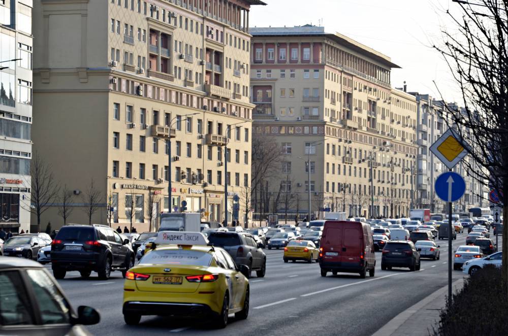 ЦОДД напомнил водителям о перекрытиях в центре Москвы - vm.ru - Москва
