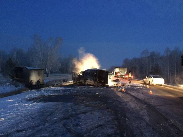На трассе в Курганской области - страшная авария: один погиб, трое - в больнице - nakanune.ru - Челябинск