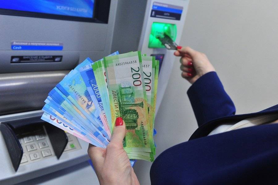 Эксперт дал советы по защите от кражи денег с карт - m24.ru