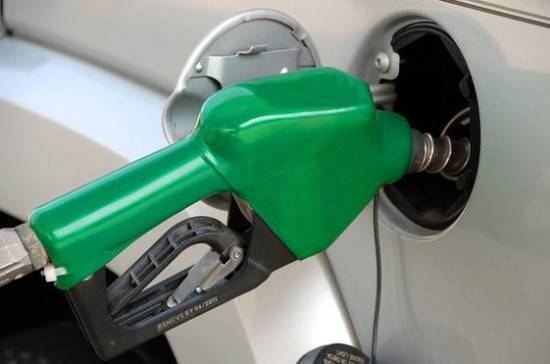 Александр Новак - Андрей Гордеев - Эксперт рассказал, повысятся ли цены на бензин - pnp.ru - Россия