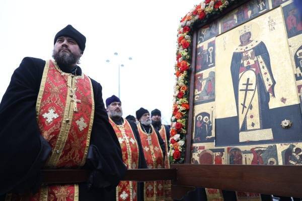 Крестный ход стал кульминацией празднования Дня святой Екатерины в уральской столице - nakanune.ru