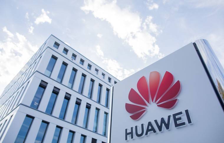 Huawei не планирует выпускать Harmony OS на смартфонах в 2020 году - news.ru