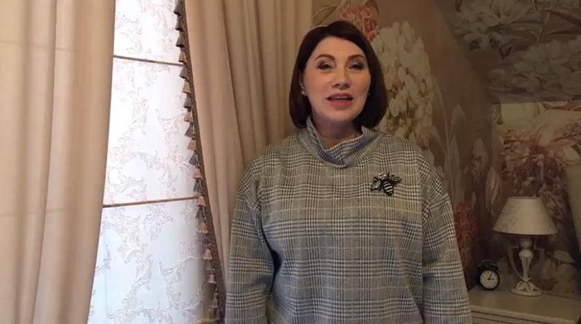 Лариса Гузеева - Роза Сябитова - Сябитову обругали за вонючие цветы - utro.ru