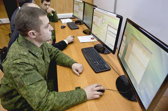 Военным запретят пользоваться соцсетями и смартфонами - pnp.ru