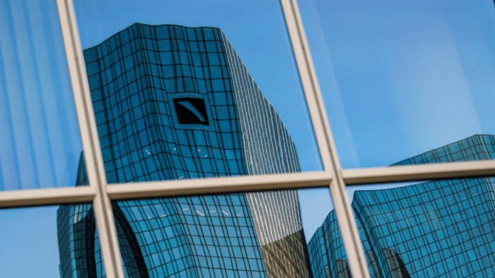 Суд постановил: Deutsche Bank берет слишком большую плату за пользование базовым счетом - germania.one - Франкфурт - Тарифы