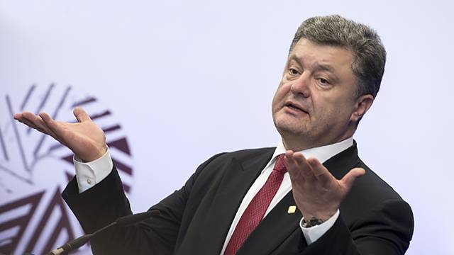 Петр Порошенко - Сергей Лещенко - Бывший подельник сообщил, куда сбежит Порошенко - politnavigator.net - Украина - Молдавия - Испания