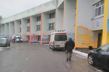 Исмаил Османов - Спасенная в Москве девочка-«маугли» начала говорить и откликаться на имя - trud.ru - Москва