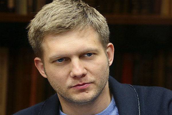 Юлия Началова - Борис Корчевников - «Влюблен с детства»: Борис Корчевников назвал Началову девочкой из сказки - trud.ru