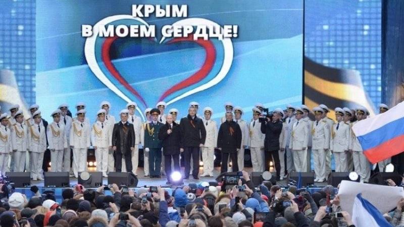 Владимир Путин - Путин заявил, что Крымская весна показала силу правды и справедливости - polit.info - Россия - Симферополь