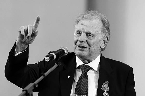 Геннадий Зюганов - Лауреат Нобелевской премии Жорес Алферов скончался на 89-м году жизни - trud.ru - Россия - Санкт-Петербург - Витебск