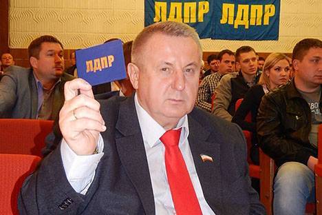 Владимир Жириновский - У Жириновского – раскол в Крыму, на выборах ЛДПР обещают провал - politnavigator.net - Россия