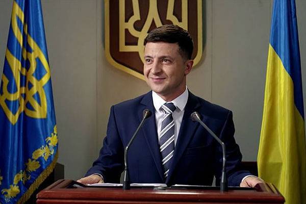 Владимир Зеленский - Петр Порошенко - Юлия Тимошенко - Рейтинг кандидата в президенты Украины Зеленского перевалил за 30% - trud.ru - Украина - Киев