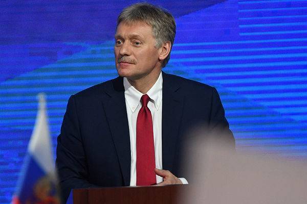 Дмитрий Песков - Вопрос о российских военных в Венесуэле Песков переадресовал в Минобороны - trud.ru - Россия - Венесуэла - Каракас