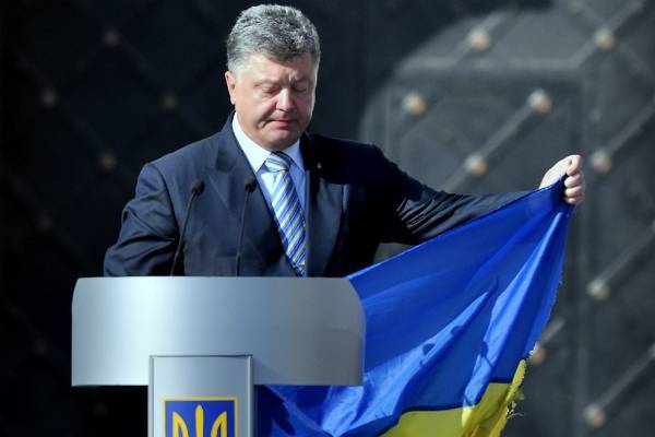 Петр Порошенко - Не президентом, так депутатом: источник слил «план Б» Петра Порошенко - trud.ru - Украина