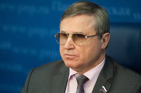 Олег Смолин - Александр II (Ii) - Смолин: запоздалая отмена крепостного права — важный урок для России - pnp.ru - Россия