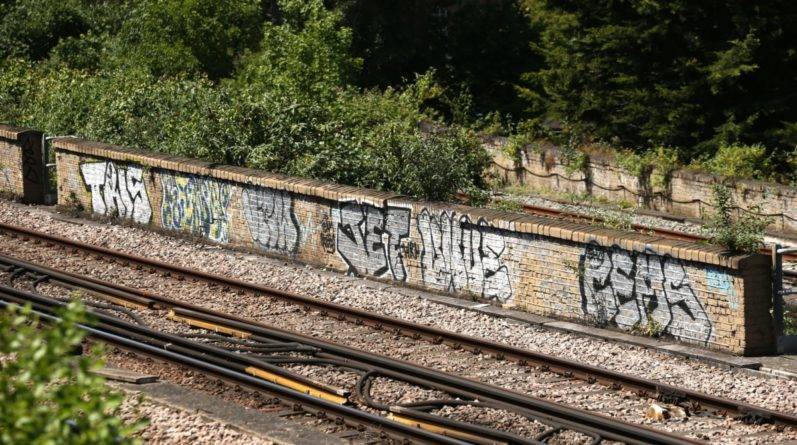 Ночное граффити закончилось для троих подростков из Лондона внезапной смертью - theuk.one - Лондон - Великобритания