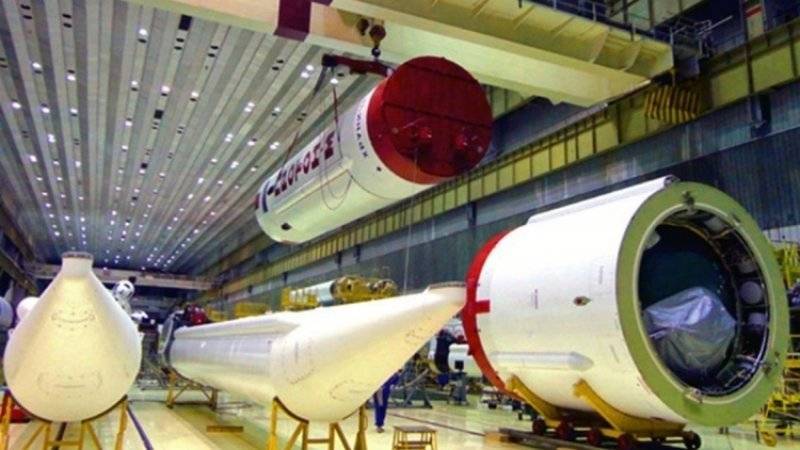 Игорь Морозов - Первый пуск ракеты «Протон» с Байконура в 2019 году состоится в мае, сообщают СМИ - polit.info - Москва - Россия