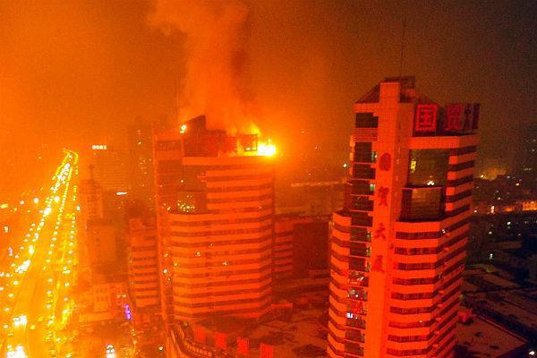 В Китае показали пожарный дрон «Хищник» - trud.ru - Китай - Чжэнчжоу