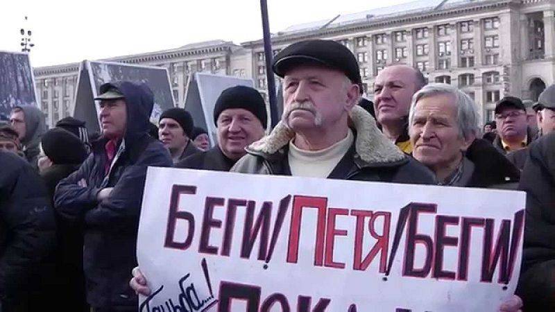 Петр Порошенко - Виктор Янукович - Порошенко сделал заявление о бегстве за границу - politnavigator.net - Украина