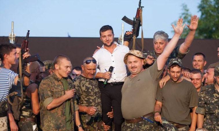 Владимир Зеленский - Родион Мирошник - Донбасс помнит, как Зеленский поддерживал убийц АТО, – представитель ЛНР - politnavigator.net - Москва - Россия - Украина - Минск - ЛНР - Донбасс
