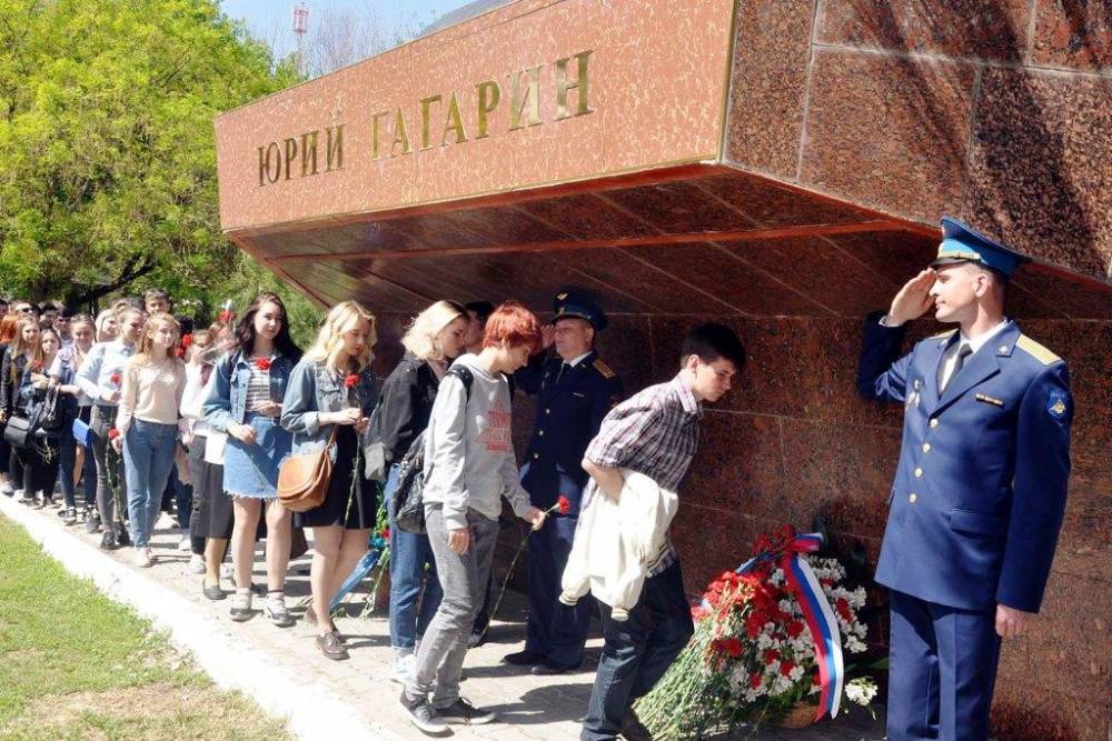 Ташкент пришел к Гагарину с цветами | Вести.UZ - vesti.uz - Россия - Узбекистан - Ташкент