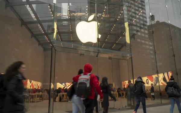 Безвинный студент требует у Apple $1 млрд за то, что ее система распознавания лиц сдала его в полицию - cnews.ru - Бостон - Нью-Йорк - шт.Нью-Джерси - Нью-Йорк