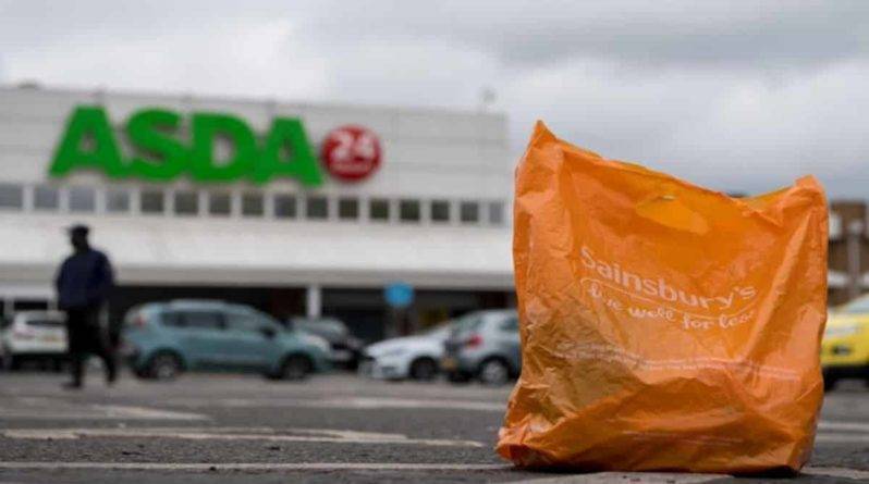 Регулятор заблокировал слияние Sainsbury's и Asda - theuk - Великобритания
