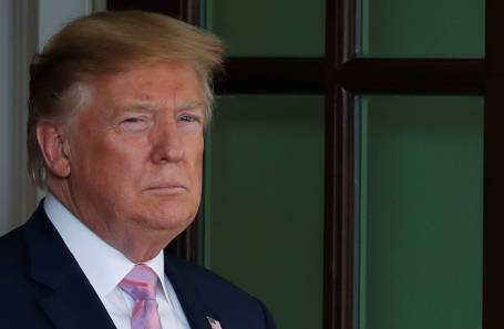 Дональд Трамп - Роберт Лайтхайзер - Carlos Barria - Трамп поручил ввести пошлины на товары из Китая еще на 300 млрд долл - bfm.ru - Китай - США - Вашингтон