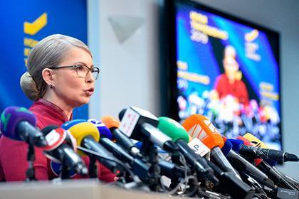 Владимир Зеленский - Юлия Тимошенко - Сергей Соболев - Партия Тимошенко согласилась на ультиматум Зеленского - lenta.ru - Украина