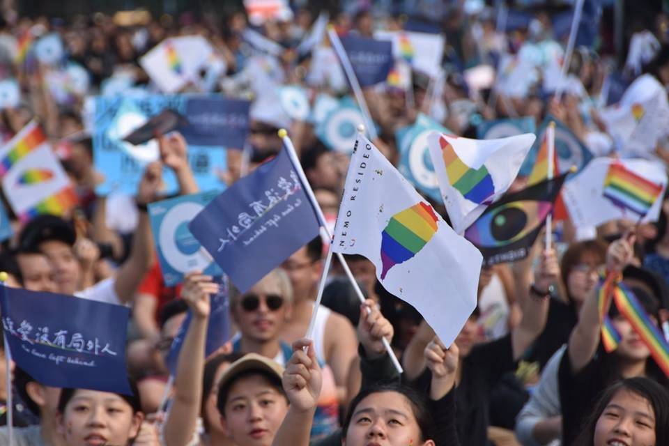 Цай Инвэнь - Парламент Тайваня узаконил однополые браки - theins.ru - Тайвань