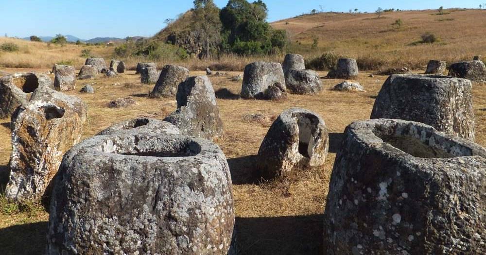 В Лаосе найдены загадочные древние каменные сосуды - popmech.ru - Лаос