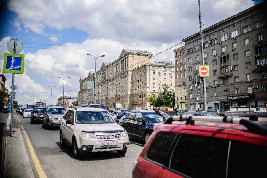 Москвичей призвали не садиться за руль до 20:00 - m24.ru