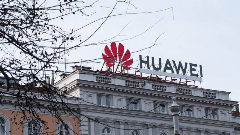 Минторг США может на время отложить ряд торговых ограничений против Huawei - polit.info - Китай - США