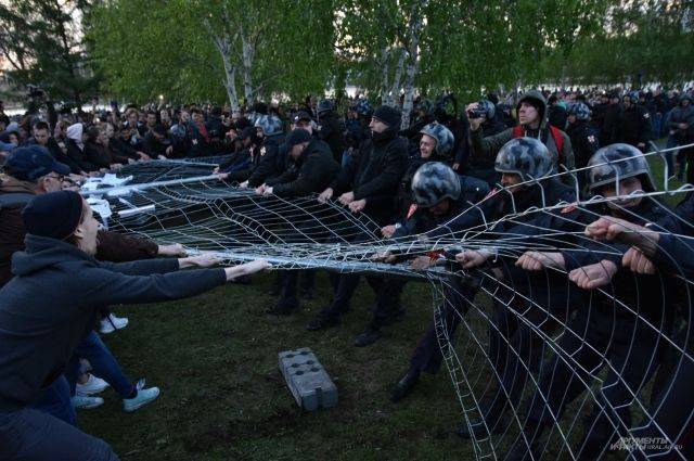 Александр Высокинский - Власти Екатеринбурга обсудят вопрос проведения референдума по храму - aif.ru - Екатеринбург
