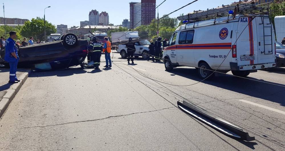 Движение около Песчаного путепровода перекрыто из-за ДТП - m24.ru