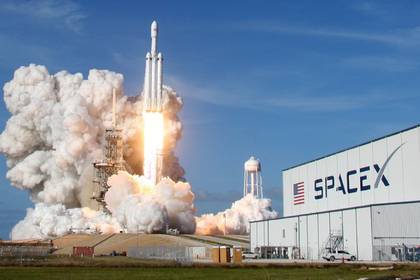 SpaceX вновь подала в суд на правительство США - lenta.ru - США - Washington