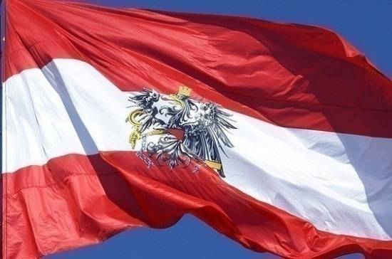 Штрахе Хайнц-Кристиан - Президент Австрии поддержал идею провести досрочные выборы в парламент - pnp.ru - Австрия - Латвия - деревня Беллен