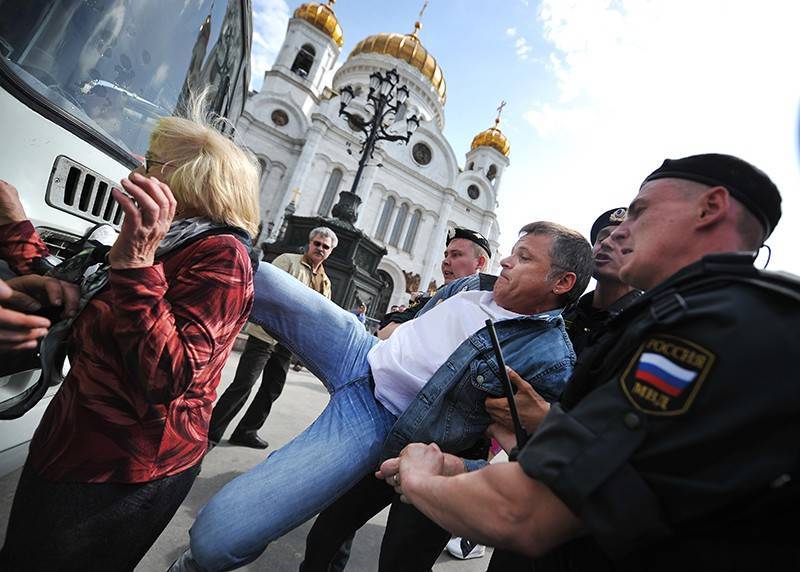 князь Владимир - В московском храме мужчина избил пенсионерку, пытаясь изгнать бесов - tvc.ru - Москва - Мордовия