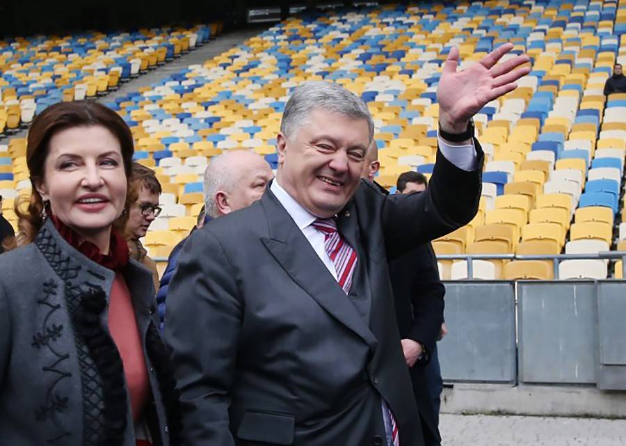 Петр Порошенко - Главе протокола стыдно за недостойный внешний вид Порошенко - tvc.ru - Украина