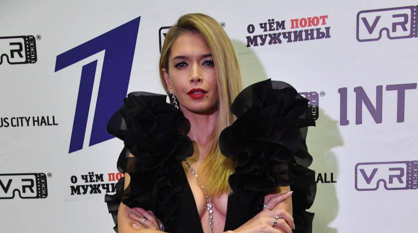 Вера Брежнева - Константин Меладзе - Брежнева влезла на колени к известному актеру - utro.ru