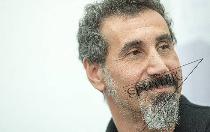 Серж Танкян - Серж Танкян представил студийную версию самой популярной песни из "Игры Престолов" - видео - ru.armeniasputnik.am - США