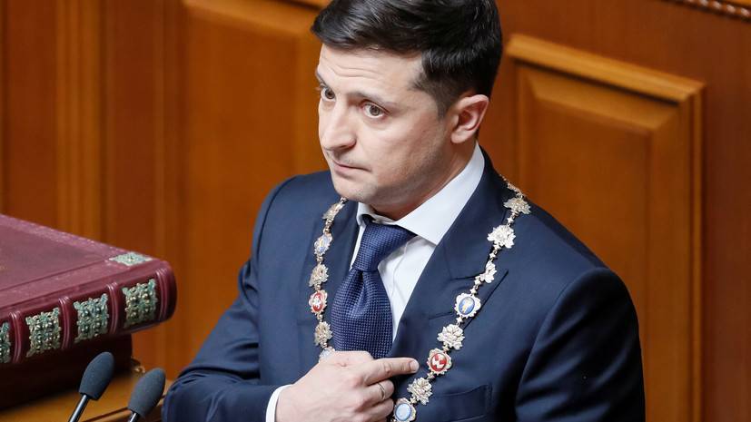 Зеленский - Украинскую писательницу возмутил русский язык Зеленского на инаугурации - russian.rt.com - Украина
