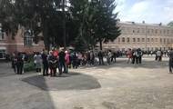 В школе Винницы распылили газ, есть пострадавшие - korrespondent.net