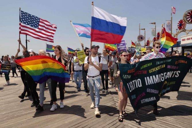 В Нью-Йорке прошел «Брайтон-Бич-Прайд» — третий русскоязычный гей-парад - usa.one - США - Нью-Йорк